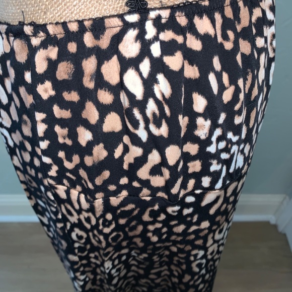 Y2K
Pull-on printed bias midi skirt faux wrap Fairy black animal print cheetah - Picture 11 of 13